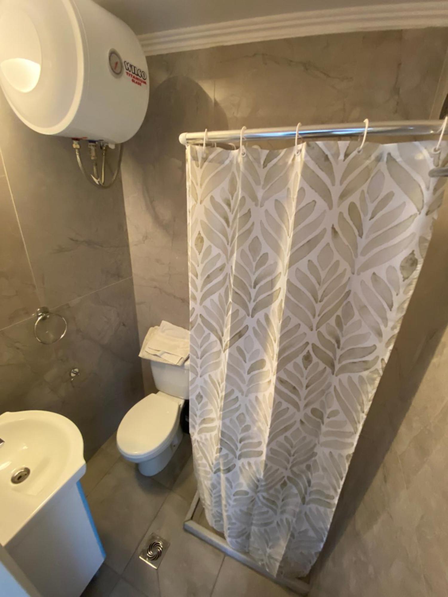 Vivaria House